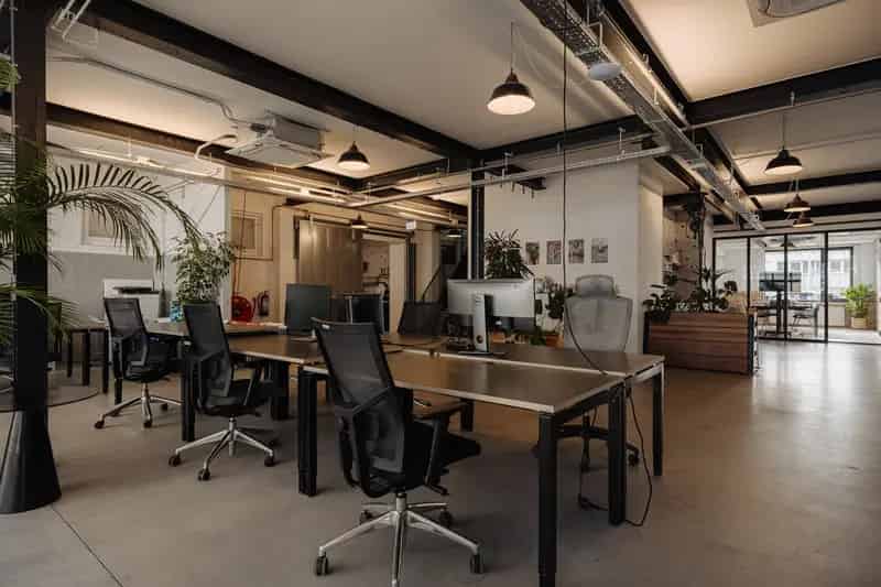 Kantoorruimte Amsterdam te huur 650m2  Helicopterstraat