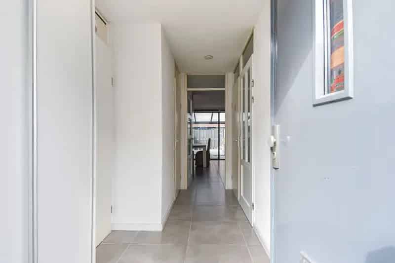 Huis te koop Den Haag: Ruime gezinswoning met serre en 14 zonnepanelen