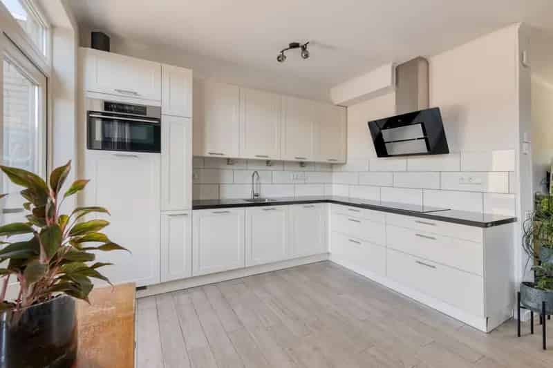 Huis te koop Etten-Leur: Ruime gezinswoning met 4 slaapkamers en grote garage