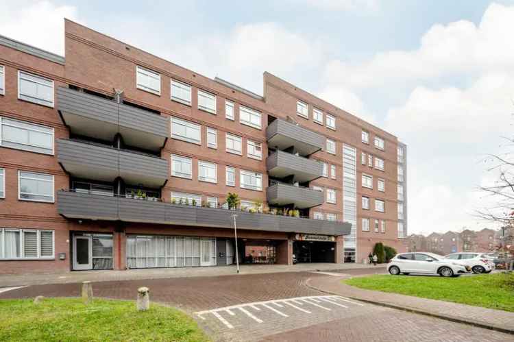 Ruim 3-kamer appartement Almere Stripheldenbuurt