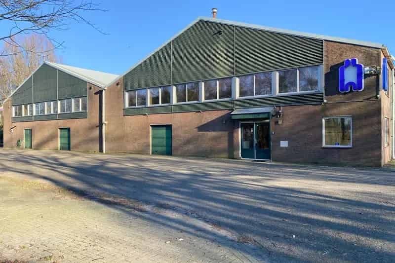Bedrijfshal Bergen NH 3900m² te huur