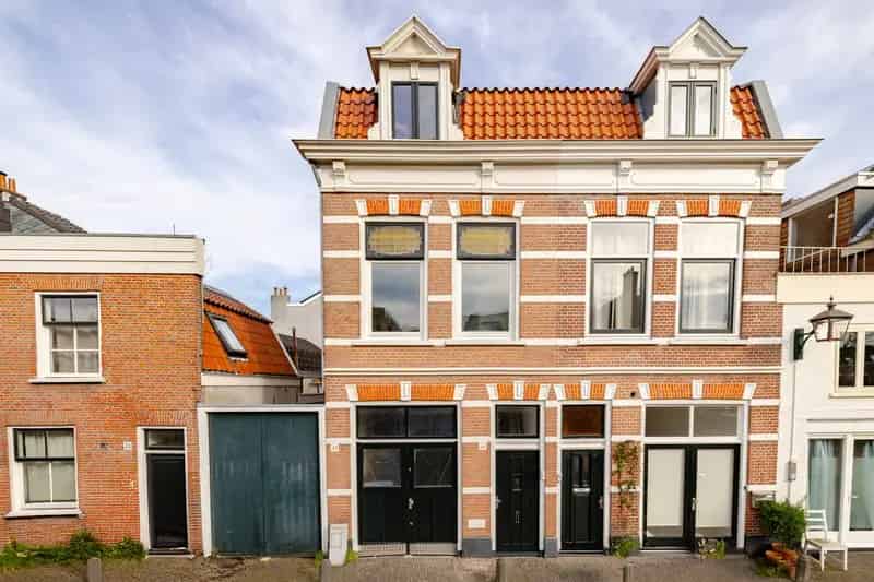 Huis te koop Haarlem Essenstraat: Ruime stadswoning met garage en dakterras