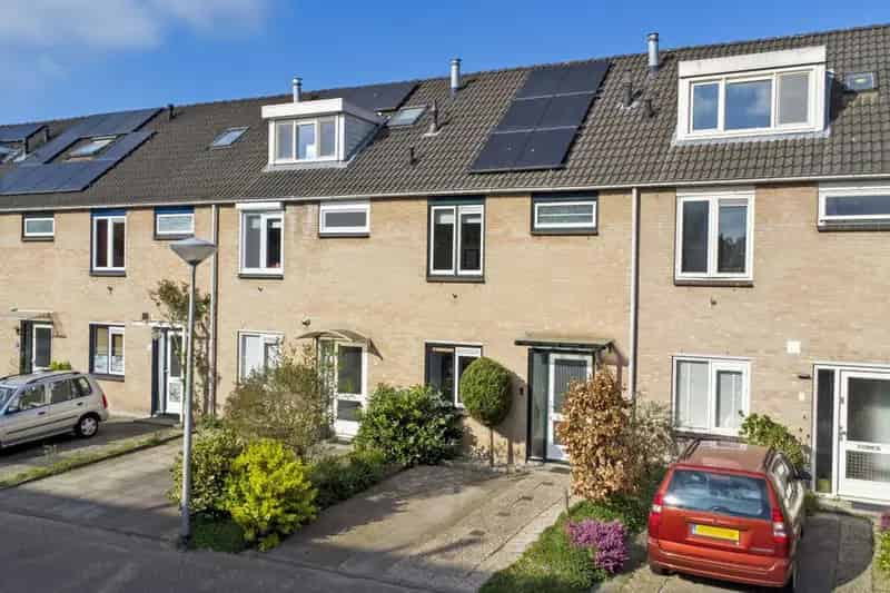 Ruime Familiewoning Plaswijck 4 slaapkamers Instapklaar
