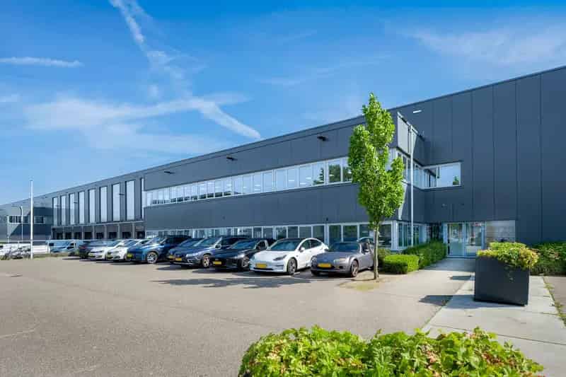 Bedrijfshal Amsterdam Zuidoost 7536m2 te huur