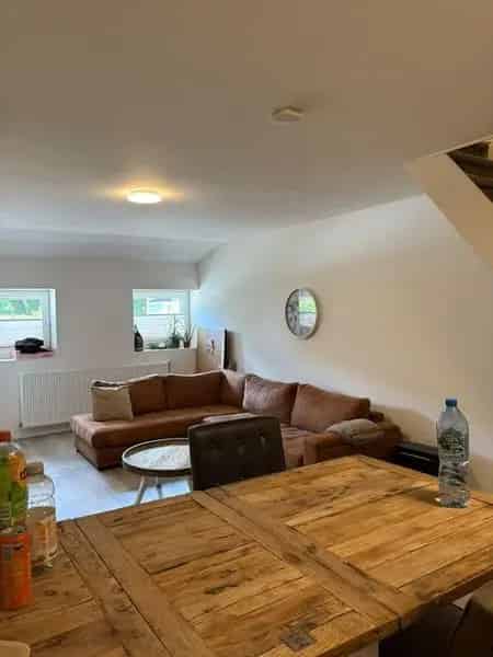 Moderne 1 Slaapkamer Woning Hurdegaryp