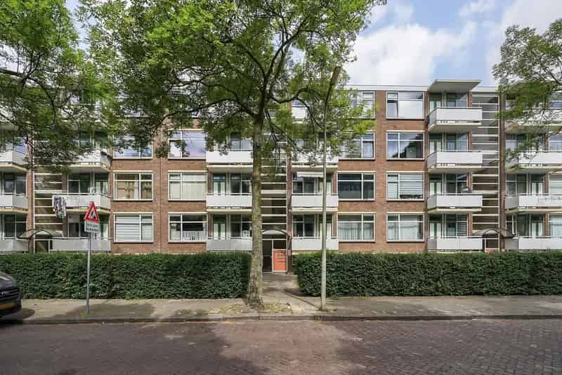 4 Kamer Appartement te koop met 2 Balkons