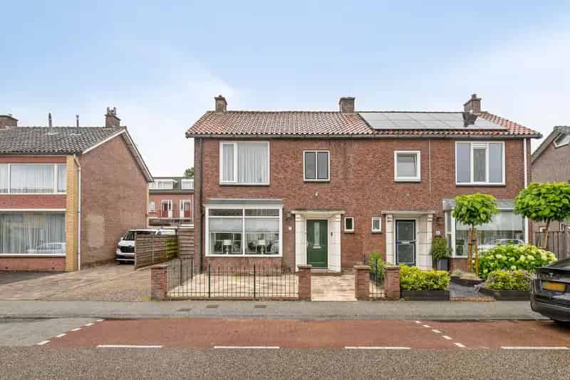 2-onder-1-kapwoning Berkel en Rodenrijs gerenoveerd