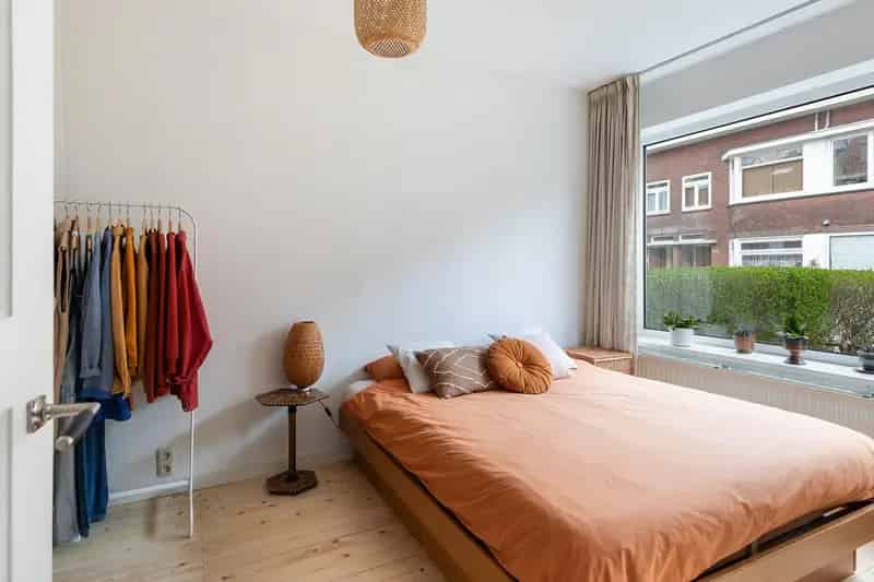 Jaren 30 Benedenwoning Oud Charlois 2 Tuinen Berging Houtkachel