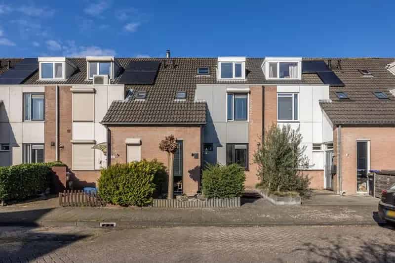 Ruime Tussenwoning Wilgendonk 4 Slaapkamers Diepe Tuin
