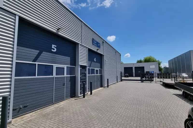 Bedrijfshal te huur Meppel 60m²  + 30m² entresol