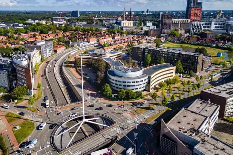 6164 m2 Kantoorruimte te Huur Eindhoven