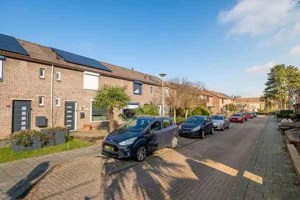 3 Slaapkamers Huis te Koop in Kruisberg