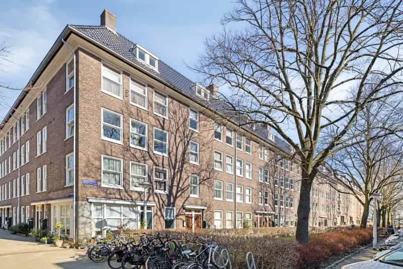 Amsterdam West Appartement te Koop: 2 Kamer, Balkon, Berging