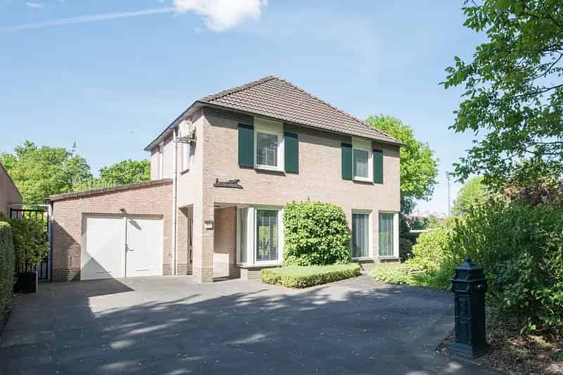 Vrijstaande woning Oss Hescheweg Ruime tuin Kantoor aan huis