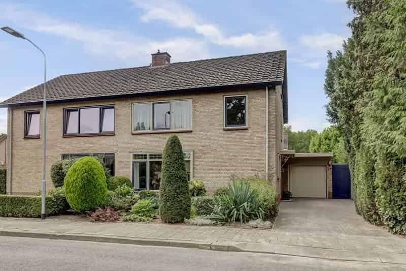 Huis te koop: Vuurdoornstraat 17 6903 CJ Zevenaar | Funda