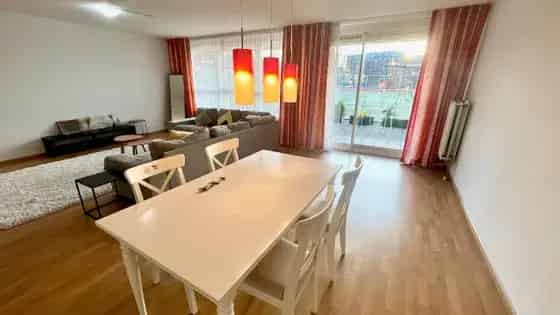 2 kamers appartement van 75 m² in Den Haag