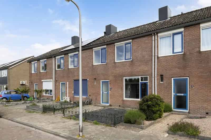 4 Slaapkamers Ruime Tuin Elim Nabij Voorzieningen
