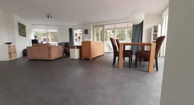 Gemeubileerd 3-kamerappartement Terwijde nabij station en uitvalswegen