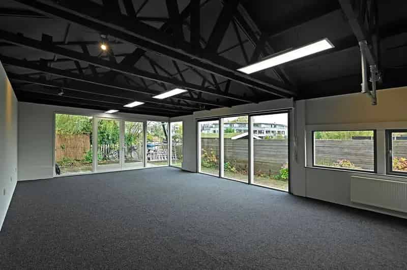 Bedrijfshal Amsterdam te Koop: Kantoor Praktijk Atelier Wonen