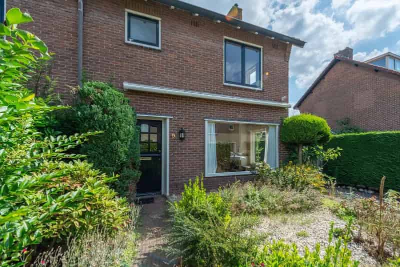 Huis te koop Loosdrecht Paulus Potterlaan 3 slaapkamers tuin garage