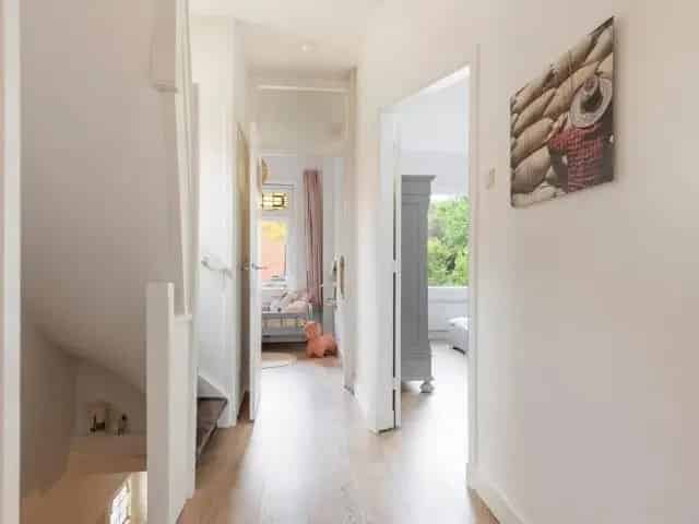 Jaren 30 woning te Voorburg 6 slaapkamers 200m2