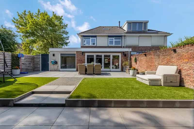 Luxe 2-onder-1-kapwoning Bemmel - Ruimte, Rust en Comfort