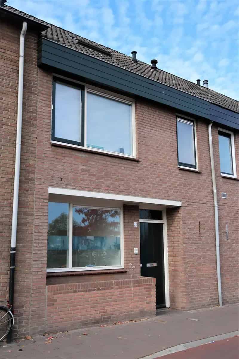 Studio nabij UVT Tilburg Eigen Badkamer Gedeelde Keuken