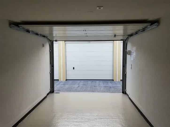 Garagebox Den Haag Spoorlaan te Koop 18m² Beveiligd Opslag