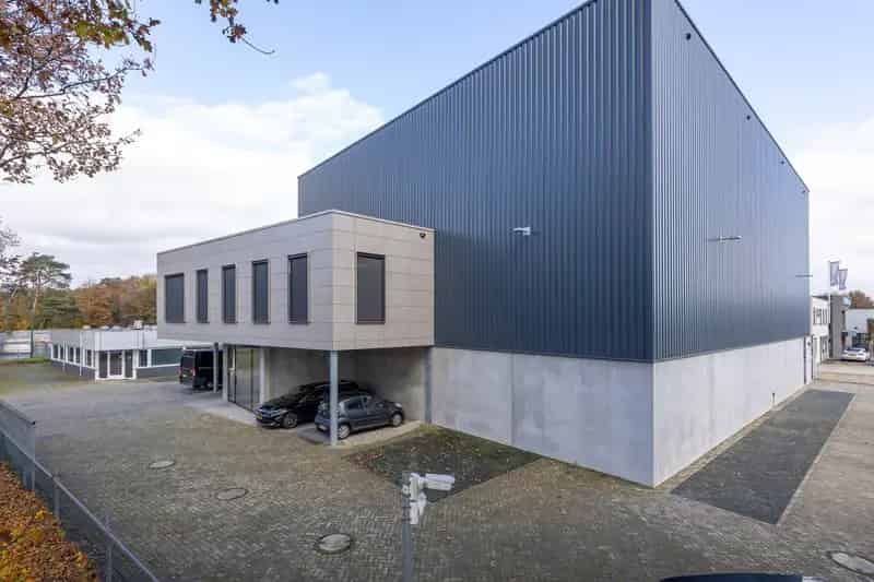 Bedrijfshal Bergeijk te koop: Moderne en duurzame ruimte
