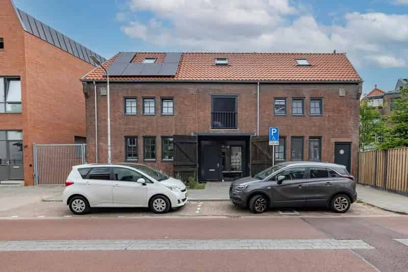 Huurwoning Tilburg Centrum 3 slaapkamers 2 badkamers dakterras