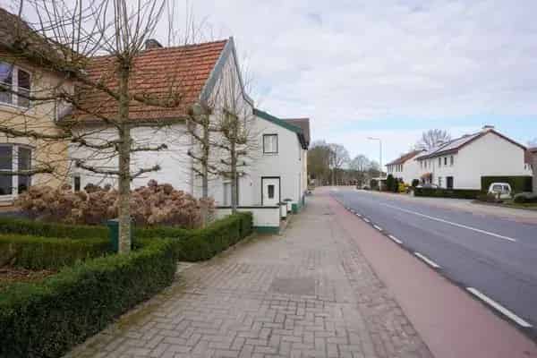Mergelsteen huis te renoveren Zuid-Limburg