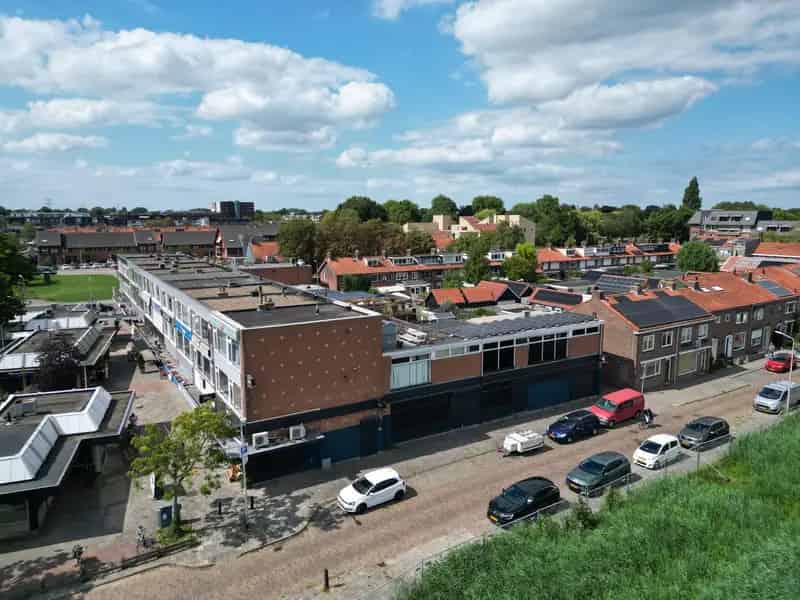 Winkel Sliedrecht | Zoek winkels te koop en te huur: Burgemeester Winklerplein 20 3362 AA Sliedrecht 