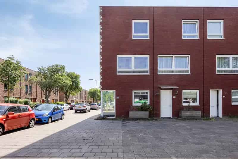 Moderne 4 Slaapkamers Eengezinswoning Den Haag