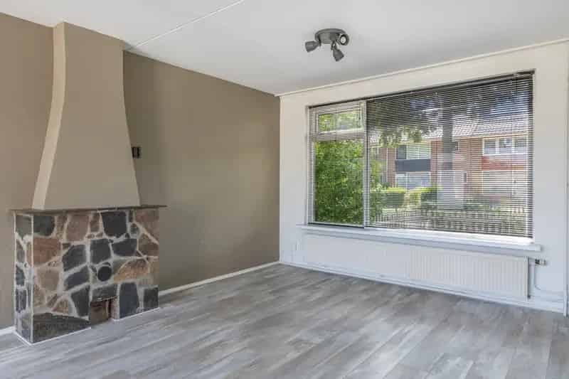 Moderne Tussenwoning nabij Dorpscentrum