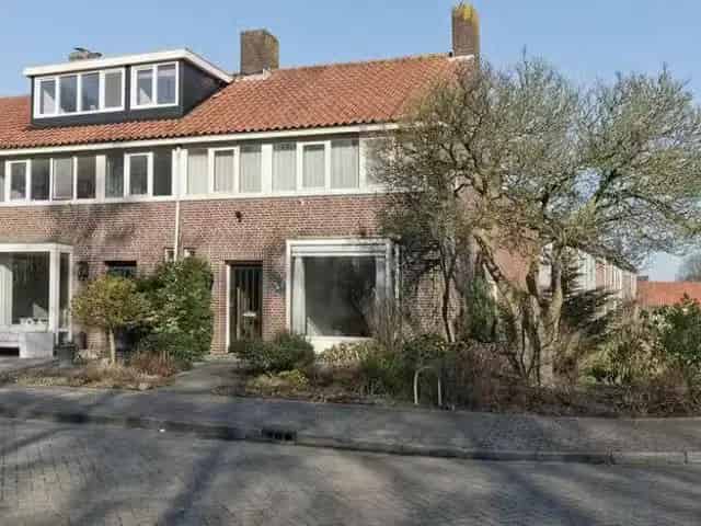 Ruime Hoekwoning 5 Slaapkamers Uithoorn Royaal Perceel