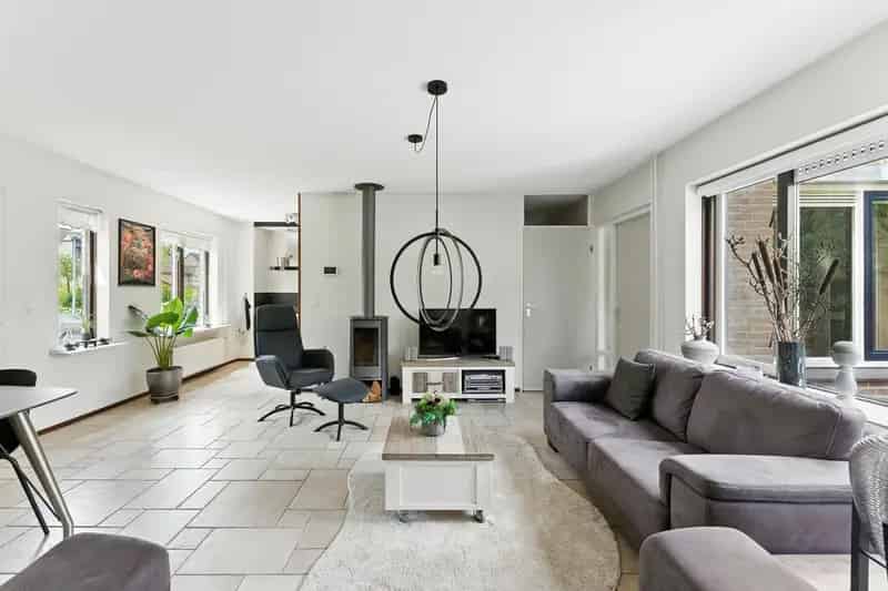 Instapklare Bungalow  Levensloopbestendig 3 slaapkamers 12 Zonnepanelen
