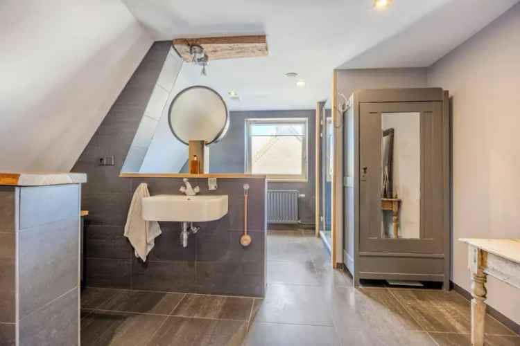 Huis te koop Katwijk: Ruime vooroorlogse woning met 4 slaapkamers en garage