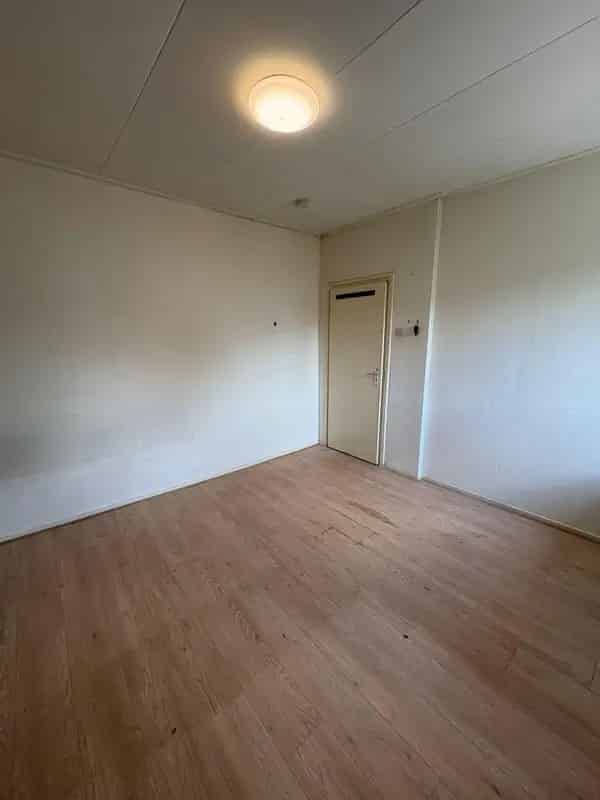 Studentenkamer Leeuwarden 15m2 Gas Water Licht Inclusief