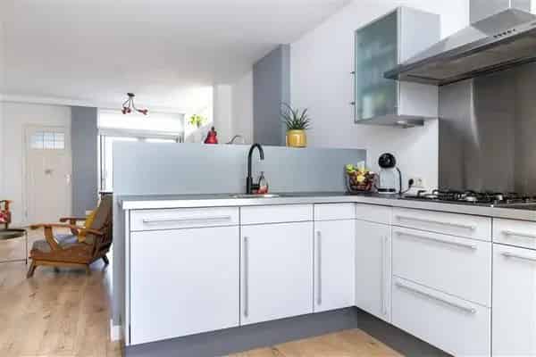 Charmante Tweekapper met 3 Slaapkamers Nabij Ziekenhuizen