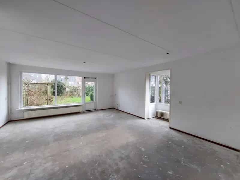 4 Slaapkamers Eengezinswoning Nijmegen Dukenburg Nabij NS Station
