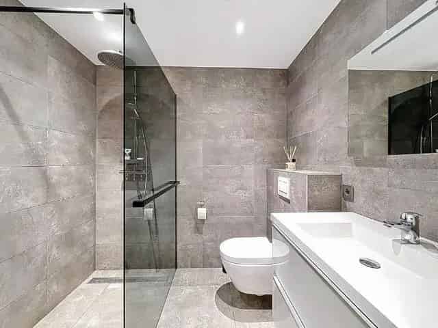 Te Huur: Luxe 3 Kamer Appartement Nieuw Vennep