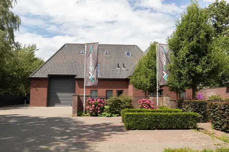 Bedrijfshal te huur Vinkel 261m2 Nabij A50 A59