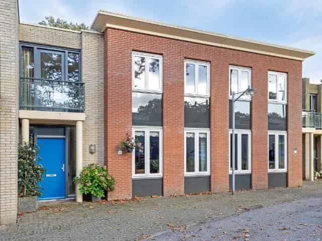 Semibungalow te koop 3 slaapkamers Rhenen
