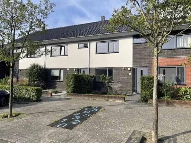 Tussenwoning 150m2 5 Kamers te Huur Den Dolder