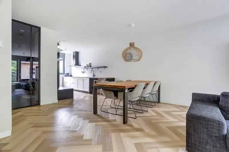 Huis te koop Weurt 4 slaapkamers tuin zonnepanelen energielabel A