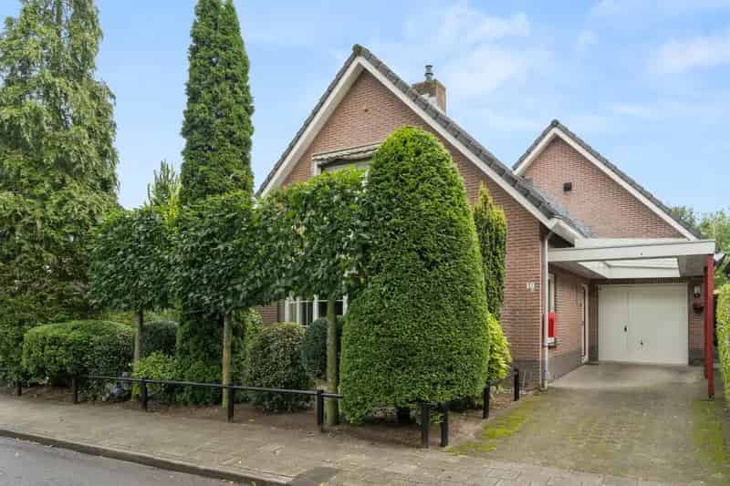 Vrijstaand huis Bennekom 4 slaapkamers garage tuin