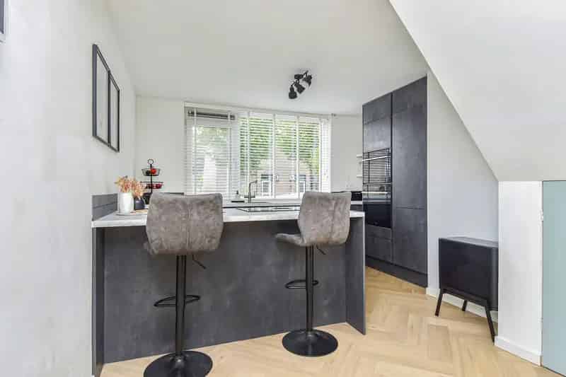 Grote gezinswoning Pijnacker 4 slaapkamers luxe keuken