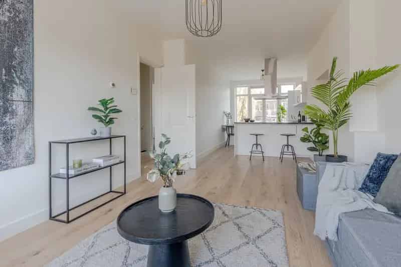 Appartement te koop Rotterdam Carnisse: Ruime 4-kamer bovenwoning