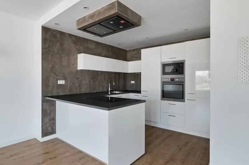 Appartement 4 slaapkamers Zevenkamp Rotterdam