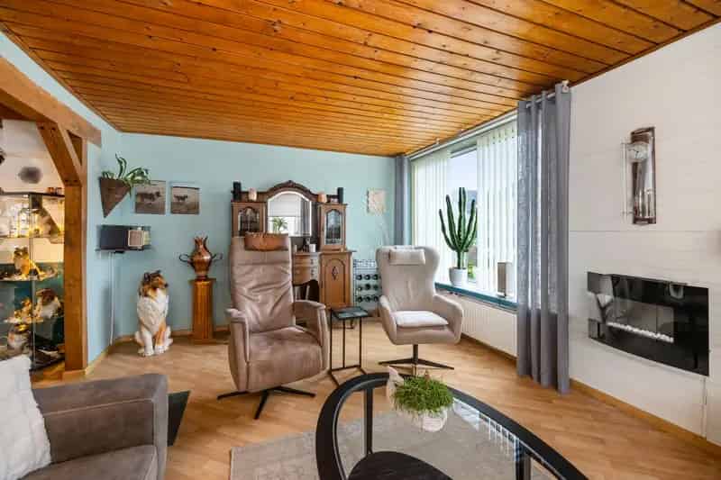 Ruime 2-onder-1-kapwoning Apeldoorn Moderne voorzieningen Diepe tuin